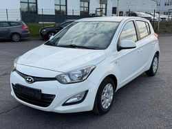 Weiß Gebraucht 2012 Hyundai i20 Classic Kleinwagen | 3.999 € (Fairer Preis)