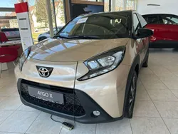 Beige Neu 2024 Toyota Aygo Team Kleinwagen | 17.999 €