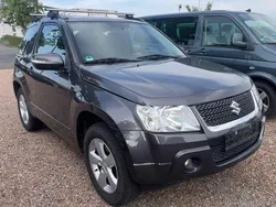 Grau Gebraucht 2010 Suzuki Grand Vitara SUV | 4.950 € (Superpreis)