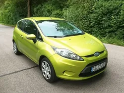 Grün Gebraucht 2009 Ford Fiesta Ambiente Kleinwagen | 2.300 € (Guter Preis)