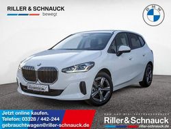 Weiß Gebraucht 2024 BMW 216 Active Tourer Van / Kleinbus | 24.750 € (Fairer Preis)