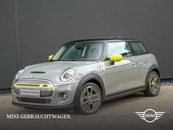 Moonwalk grey (metallic) Gebraucht 2020 Mini Cooper Kleinwagen | 15.420 € (Fairer Preis)