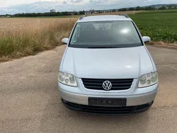 Grau Gebraucht 2004 VW Touran Van / Kleinbus | 1.650 € (Fairer Preis)