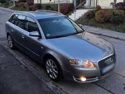 Grau Gebraucht 2005 Audi A4 S-Line Kombi | 7.500 €