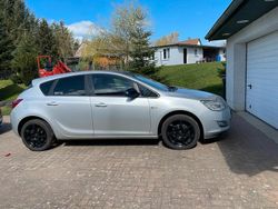 Silber Gebraucht 2014 Opel Astra Limousine | 3.250 € (Superpreis)