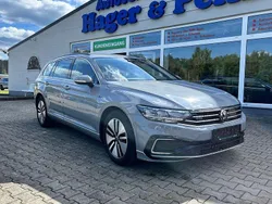 Grau Gebraucht 2022 VW Passat GTE Kombi | 24.490 € (Guter Preis)