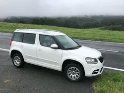 Weiß Gebraucht 2014 Skoda Yeti Active SUV | 8.000 € (Guter Preis)