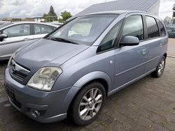 Grau Gebraucht 2010 Opel Meriva Innovation Van / Kleinbus | 4.790 € (Etwas zu teuer)