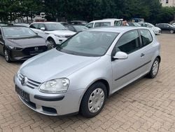 Silber Gebraucht 2005 VW Golf V Trendline Coupé | 1.399 € (Guter Preis)