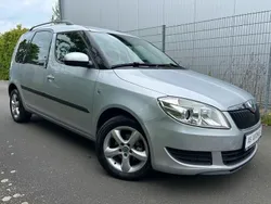 Brilliantsilber metallic Gebraucht 2012 Skoda Roomster Kombi | 6.490 € (Fairer Preis)