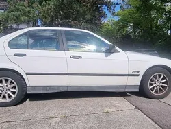Weiß Gebraucht 1993 BMW 316 Limousine | 2.800 €