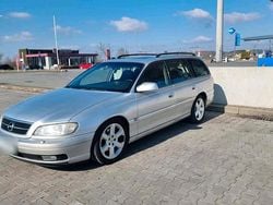 Silber Gebraucht 2001 Opel Omega Kombi | 1.580 € (Fairer Preis)