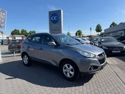 Grau Gebraucht 2013 Hyundai ix35 Edition SUV | 7.700 € (Guter Preis)