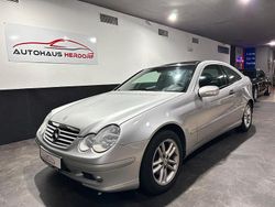 Silber Gebraucht 2002 Mercedes C200 Coupé | 2.300 €