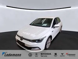 Weiß Gebraucht 2022 VW Golf VIII Style Limousine | 22.824 € (Fairer Preis)