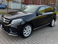 Schwarz Gebraucht 2018 Mercedes GLE350 SUV | 30.500 € (Superpreis)