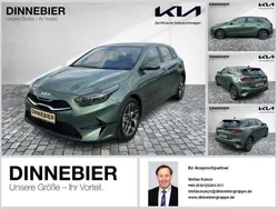 Grün Gebraucht 2023 Kia Ceed Spirit Limousine | 24.689 € (Guter Preis)
