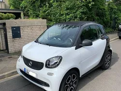 Weiß Gebraucht 2016 Smart ForTwo Coupé Coupé | 7.990 € (Fairer Preis)