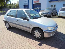 Silber Gebraucht 1998 Peugeot 106 Kleinwagen | 270 € (Superpreis)