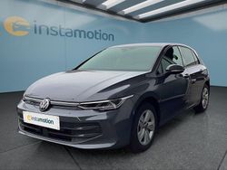 Grau Gebraucht 2024 VW Golf VIII Kleinwagen | 23.299 € (Guter Preis)