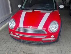 Rot Gebraucht 2003 Mini Cooper Kleinwagen | 1.200 €
