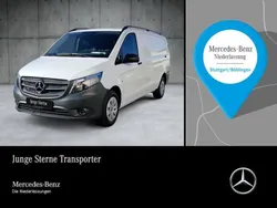 Weiß Gebraucht 2023 Mercedes Vito Van / Kleinbus | 35.081 € (Fairer Preis)
