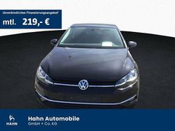 Schwarz Gebraucht 2018 VW Golf VII Highline Kleinwagen | 16.430 € (Fairer Preis)