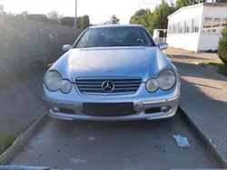 Grau Gebraucht 2001 Mercedes C200 Coupé | 800 €