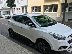 Weiß Gebraucht 2015 Hyundai ix35 SUV | 8.800 €