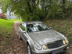 Grau Gebraucht 2005 Mercedes E280 Limousine | 2.799 €