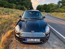 Schwarz Gebraucht 2012 Mini Cooper D Clubman Kombi | 8.999 € (Etwas zu teuer)