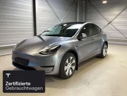 Silber Gebraucht 2024 Tesla Model Y SUV | 42.400 € (Teuer)