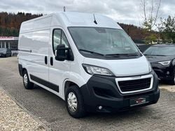 Weiß Gebraucht 2022 Peugeot Boxer Premium Van | 17.999 € (Guter Preis)