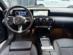 Unilack nachtschwarz Gebraucht 2024 Mercedes A180 Limousine | 26.450 € (Guter Preis)