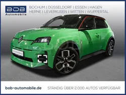 Pop green! + dach black pearl Gebraucht 2025 Renault R5 Komfort Kleinwagen | 32.333 € (Fairer Preis)