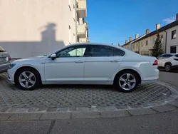 Weiß Gebraucht 2016 VW Passat Highline Limousine | 17.300 € (Guter Preis)