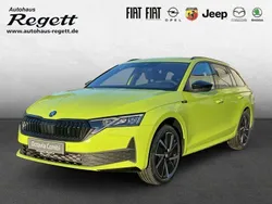 Gruen Neu 2024 Skoda Octavia SportLine Kombi | 43.490 €