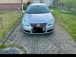 Silber Gebraucht 2009 VW Jetta United Limousine | 5.000 € (Fairer Preis)