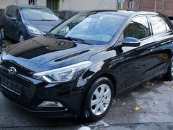 Schwarz Gebraucht 2017 Hyundai i20 Classic Limousine | 8.499 € (Fairer Preis)