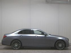 Grau Gebraucht 2020 Mercedes E220 AMG line Limousine | 25.990 € (Superpreis)