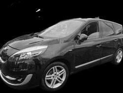 Schwarz Gebraucht 2013 Renault Scénic Van / Kleinbus | 5.600 € (Fairer Preis)