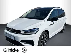 Pure white Gebraucht 2024 VW Touran Highline Van / Kleinbus | 44.170 €