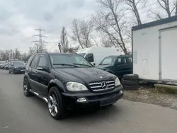 Schwarz Gebraucht 2004 Mercedes ML400 Edition SUV | 3.450 € (Fairer Preis)