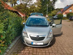 Silber Gebraucht 2010 Opel Meriva Edition Van / Kleinbus | 6.400 € (Fairer Preis)