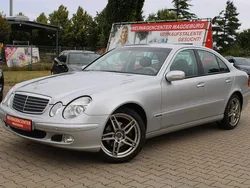Silber Gebraucht 2003 Mercedes E240 Limousine | 6.480 € (Fairer Preis)