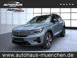 Thunder grey / (metallic) Gebraucht 2022 Volvo XC40 Core SUV | 28.990 € (Superpreis)