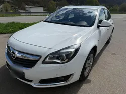 Weiß Gebraucht 2016 Opel Insignia Kombi | 6.750 € (Fairer Preis)
