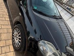 Schwarz Gebraucht 2012 Fiat Punto Kleinwagen | 3.800 € (Fairer Preis)