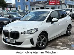 Weiß Gebraucht 2022 BMW 218 Active Tourer Sport Line Van / Kleinbus | 20.990 € (Fairer Preis)