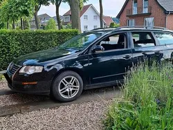 Schwarz Gebraucht 2010 VW Passat Kombi | 2.000 € (Guter Preis)